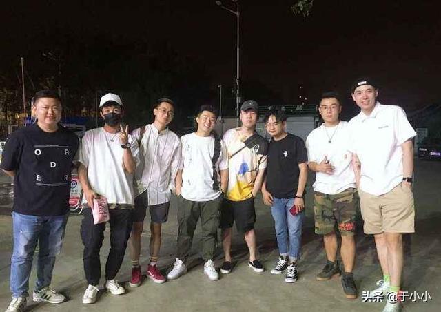 郭德纲在《笑傲江湖》收的徒弟张金堡现在怎样了<strong>张文美</strong>？