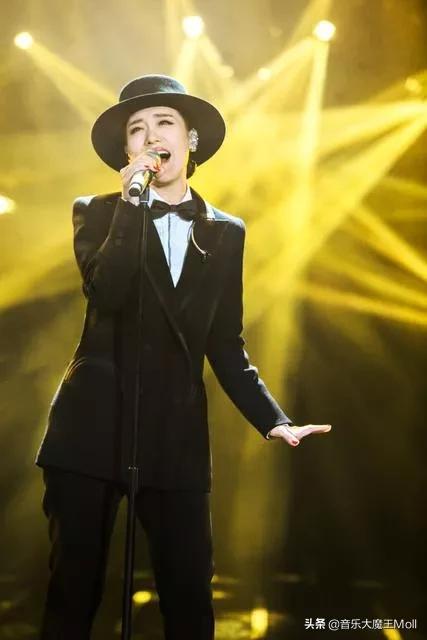 《天赐的声音》总决赛<strong>甄纯</strong>，谭晶帮唱单依纯，你怎么看？