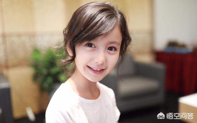 如何看待王思聪关注抖音九岁网红小女神<strong>胡佳欣</strong>？