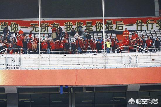 昔日十连冠的辽足欠薪七个月<strong>宏运集团</strong>，老板要撤资，这支代表中国足球一段辉煌的球队会解散吗？