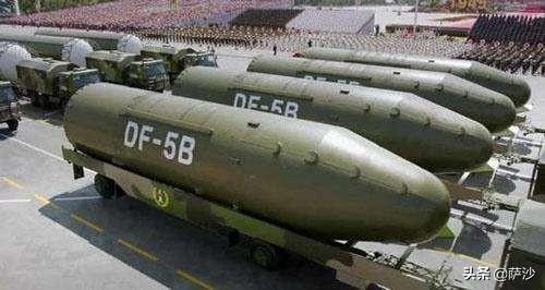 核战略专家杨承军和媒体人胡锡进关于增加核武的看法哪个更正确<strong>周克军</strong>？