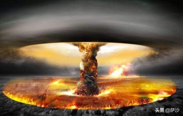 核战略专家杨承军和媒体人胡锡进关于增加核武的看法哪个更正确？