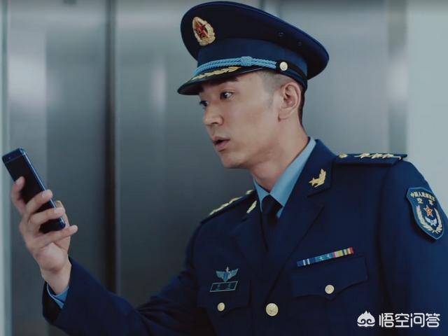 《空降利刃》乔梁和林俊娇到底是什么关系<strong>李瑶光</strong>?如何评价饰演乔梁乔栋的李岷城演技?