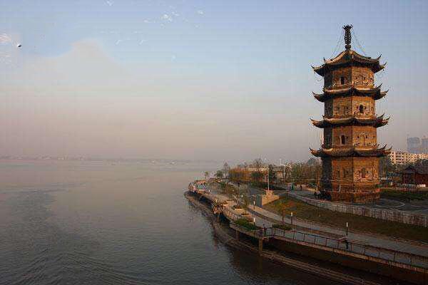 为什么芜湖被称作“小上海”<strong></p>
<p>皖江金融租赁有限公司</strong>？