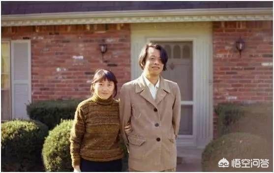 你怎么看王小波和李银河的爱情呢<strong></p>
<p>李小波</strong>？