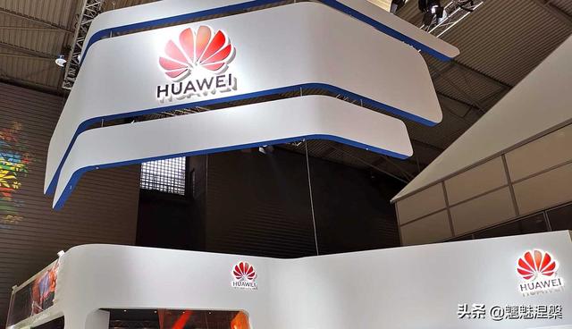 中国卫星能上天，导弹打全球，却被小小的芯片卡了脖子<strong></p>
<p>鲲鹏建设集团有限公司</strong>。为什么？