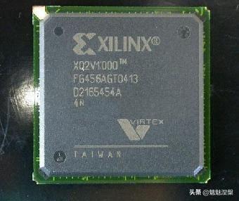 中国卫星能上天，导弹打全球，却被小小的芯片卡了脖子<strong></p>
<p>鲲鹏建设集团有限公司</strong>。为什么？