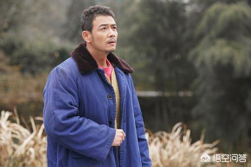 在小说《大江东去》中<strong></p>
<p>李小波</strong>，雷东宝出狱之后是怎样“收复”小雷家的？