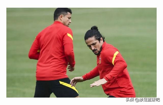 首秀即受伤<strong></p>
<p>罗海涛</strong>，身体素质被诟病，你如何看待洛国富在国足的前景？