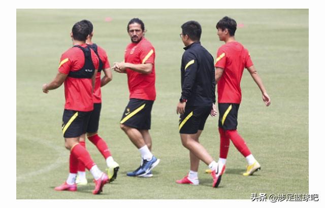 首秀即受伤<strong></p>
<p>罗海涛</strong>，身体素质被诟病，你如何看待洛国富在国足的前景？