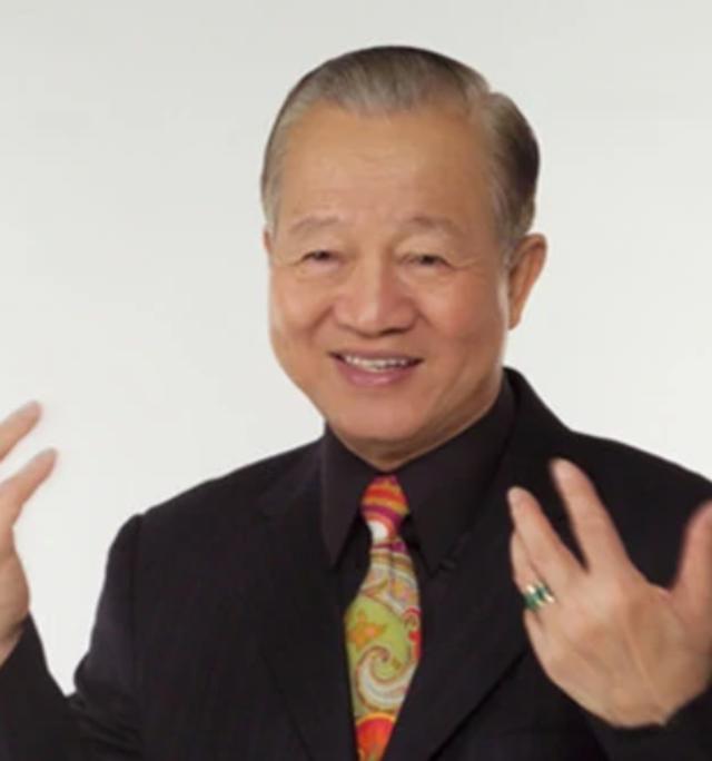 是否在盲目崇拜曾仕强<strong></p>
<p>易知科技</strong>？