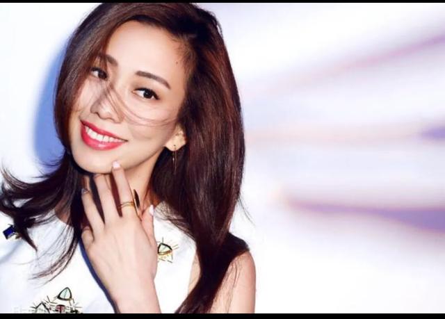 明明长得很漂亮<strong></p>
<p>朱历</strong>，却不适合演古装的女明星有哪些？