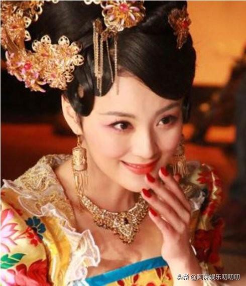 出道时知性优雅<strong></p>
<p>兴尼雅</strong>，现在只适合演反派的戏骨演员有哪些？