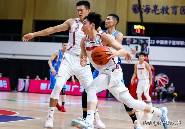 CBA第十轮<strong></p>
<p>北京宏远集团</strong>，广东宏远战北京首钢，矛与盾的较量，谁更胜一筹？