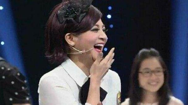 还有人记得“十二大美女”这个组合吗<strong></p>
<p>潘霄燕</strong>，她们现在都在干嘛？