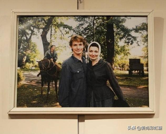 在《钢铁是怎样炼成的》中<strong></p>
<p>凌娅</strong>，如何评价保尔和冬妮娅的感情？