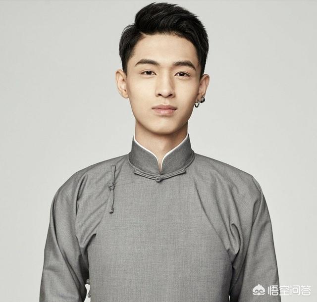 德云社秦霄贤人气很高<strong></p>
<p>秦凯旋</strong>，他的相声水平怎么样？