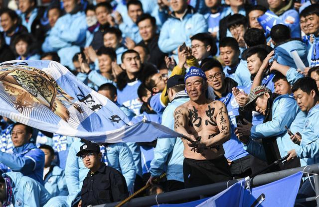 中超联赛各家俱乐部老板都是做什么买卖的<strong></p>
<p>天津泰达投资控股有限公司</strong>？谁最有钱？