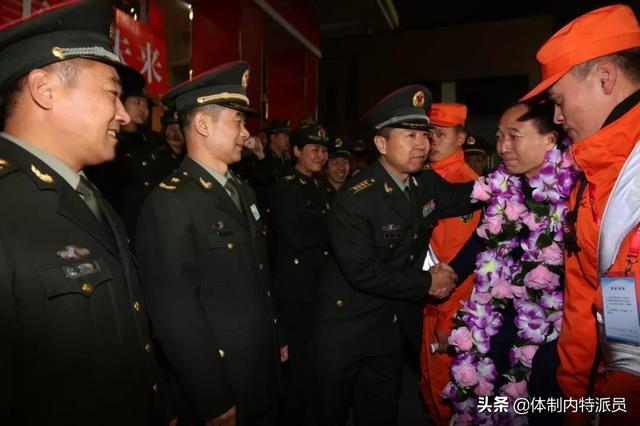 神12飞船三位航天员都是什么军衔<strong></p>
<p>董建岳</strong>，完成任务的他们军衔会晋升吗？