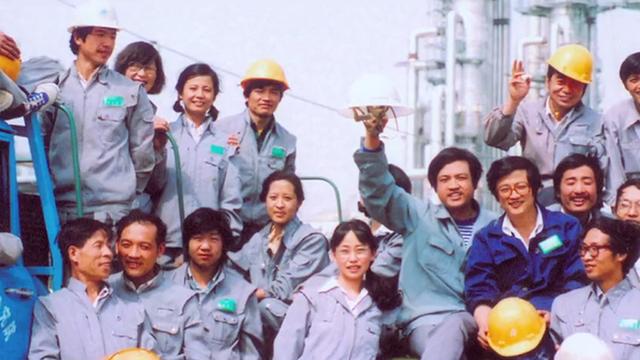 如何评价30年为国打拼3000亿<strong></p>
<p>车建兴</strong>，却只拿22万年薪的中国化工创始人任建新？