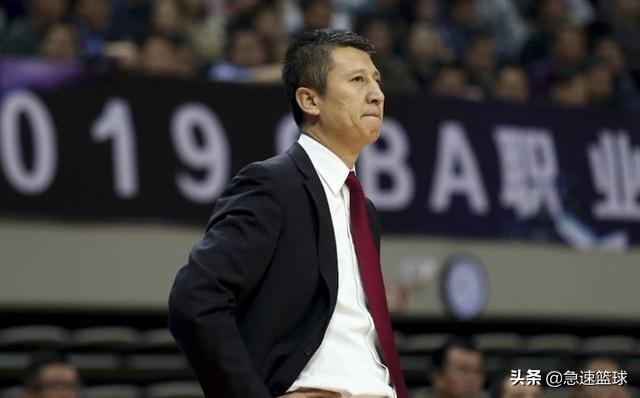 辽宁15岁天才后卫惊艳U15男篮<strong></p>
<p>刘金虎</strong>，为何有些球迷却喊话希望朱芳雨能挖走他？