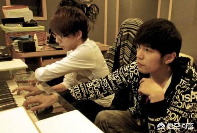 为什么周杰伦新歌编曲全是黄雨勋，为什么不用洪敬尧，钟兴民，林迈可？