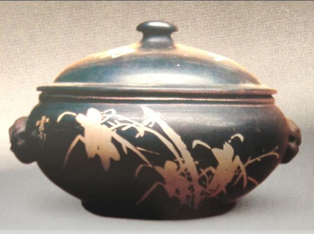 建水紫陶始于哪朝<strong></p>
<p>中古陶</strong>？