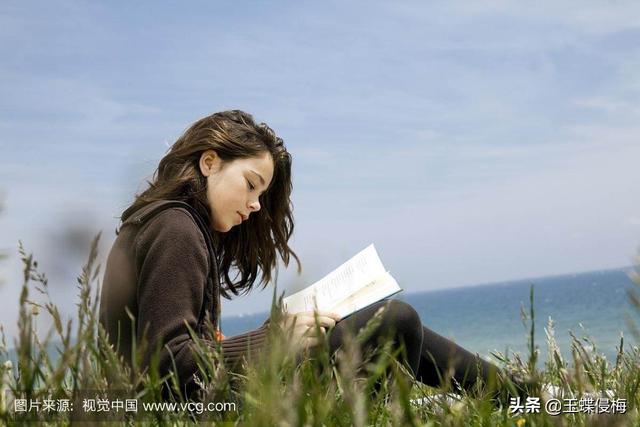 在这个时代如何写好格律诗词<strong></p>
<p>宋笑妍</strong>？学这些东西还有用吗？