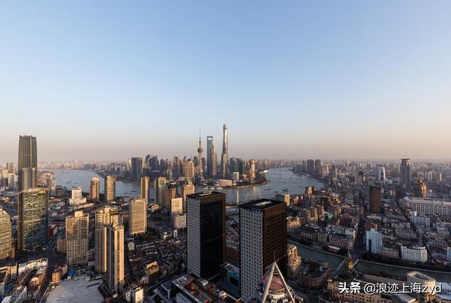 上海冬天阴冷，上海那么有钱，为什么不集中供暖呢？