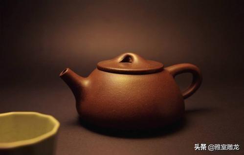 有人知道这几个是什么字吗<strong></p>
<p>罗明媚</strong>？