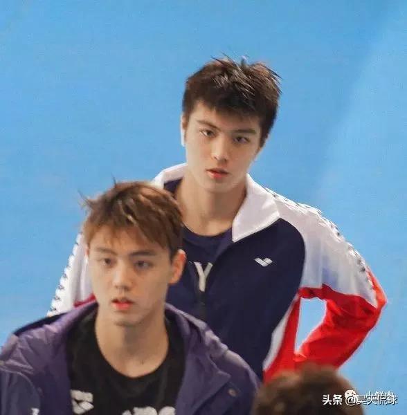 发现游泳队小鲜肉一枚，颜值不输宁泽涛，孙杨小师弟张翼祥<strong></p>
<p>李天昆</strong>。谁有他的资料和图片吗？
