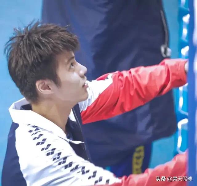 发现游泳队小鲜肉一枚，颜值不输宁泽涛，孙杨小师弟张翼祥<strong></p>
<p>李天昆</strong>。谁有他的资料和图片吗？