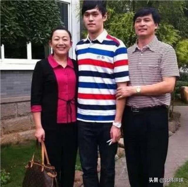 体育圈中人孙杨的爸爸孙全洪为何对孙杨事件一直未发声<strong></p>
<p>孙仲云</strong>？