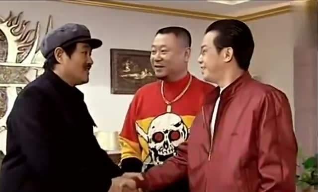 一直想不通，《马大帅》里吴总为什么让范德彪做自己保镖？