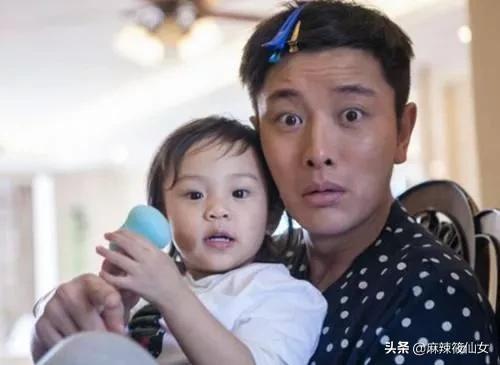 网曝李小璐给甜馨改名为李亦涵<strong></p>
<p>张逸涵</strong>,与母亲同姓,李小璐和贾乃亮现状如何?