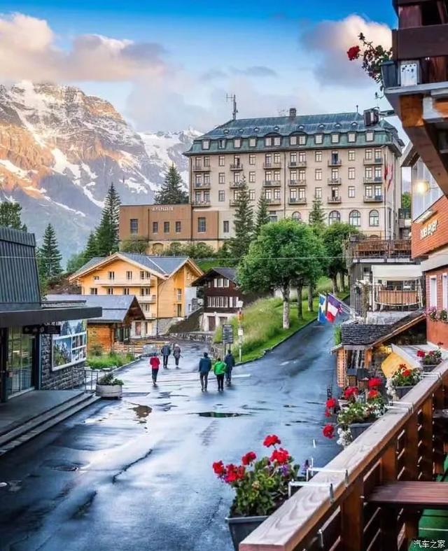 瑞士是一个怎样的国家<strong></p>
<p>英肯</strong>？