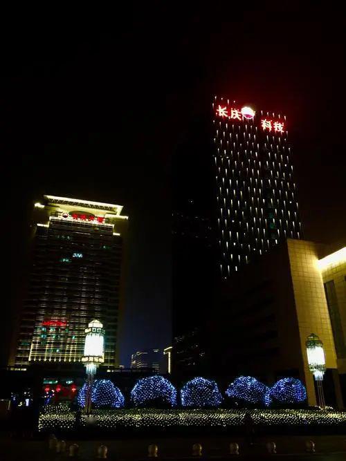 长庆油田为什么要从庆阳搬出<strong></p>
<p>甘肃省石油总公司</strong>？