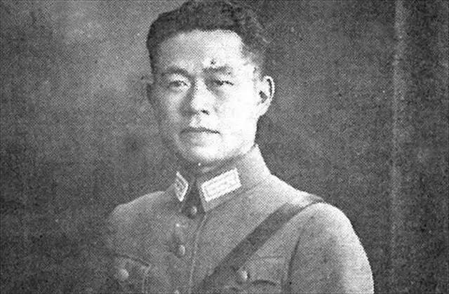 国民党将领邱清泉是蒋介石的嫡系吗？