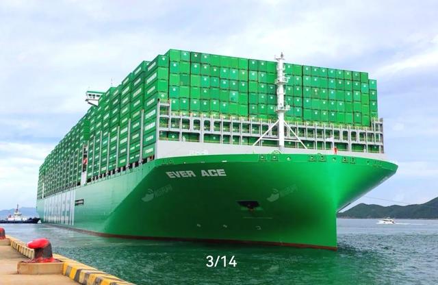 世界上最大的集装箱船可以装几个柜？中国能造吗？