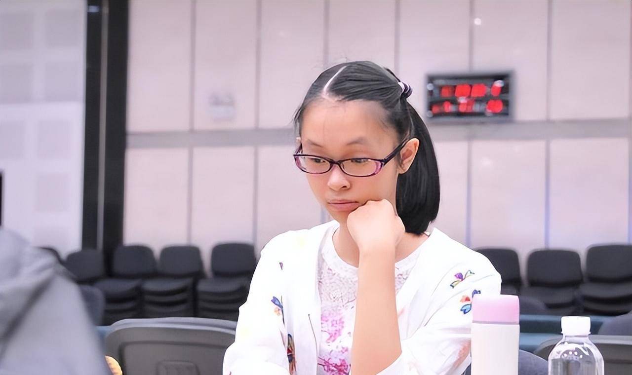 第一届世界大赛开始了！崔靖宇的智英算计比赛<strong></p>
<p>李晓希</strong>，柯洁燊真的做得很好