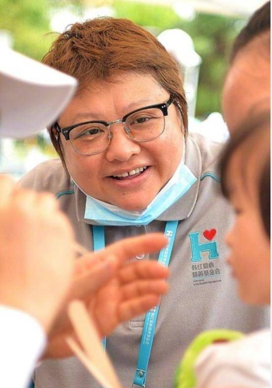 韩红不去支援被点赞<strong></p>
<p>杰力</strong>，张杰力挺上海反惹众怒：我们要菜