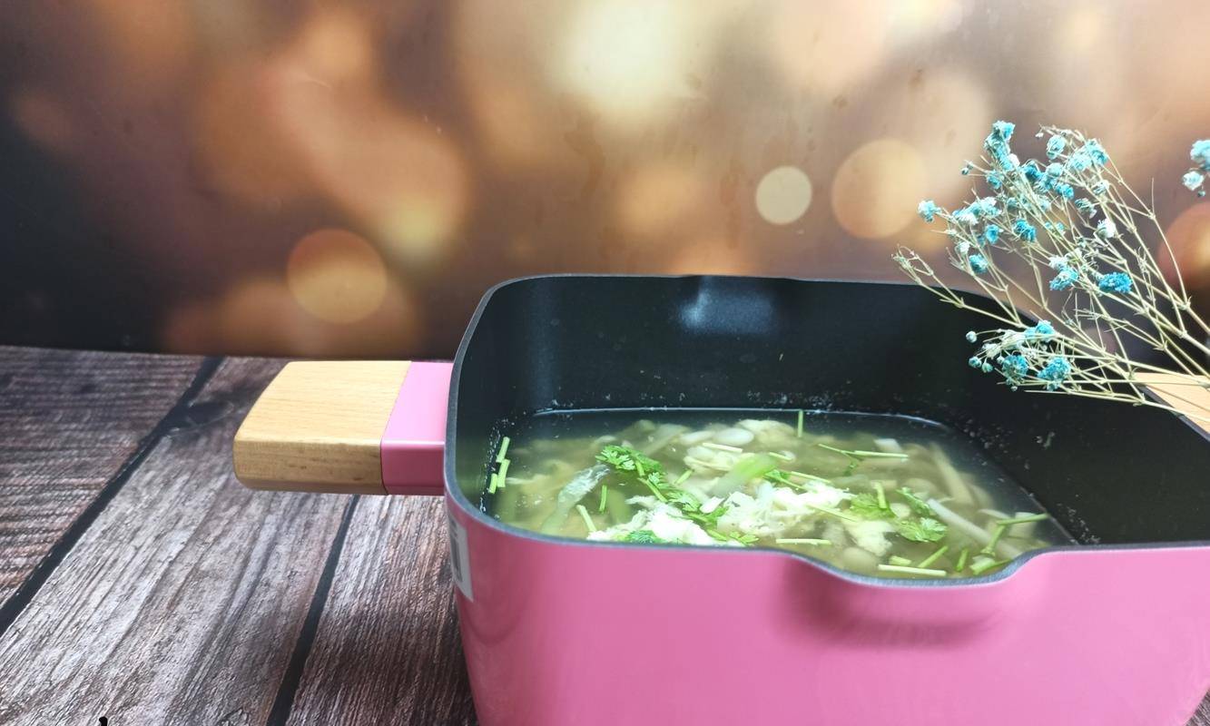 2种靓颜食材邂逅<strong></p>
<p>靓素</strong>，“素海鲜”巧遇“美人汁”，绝对鲜味担当