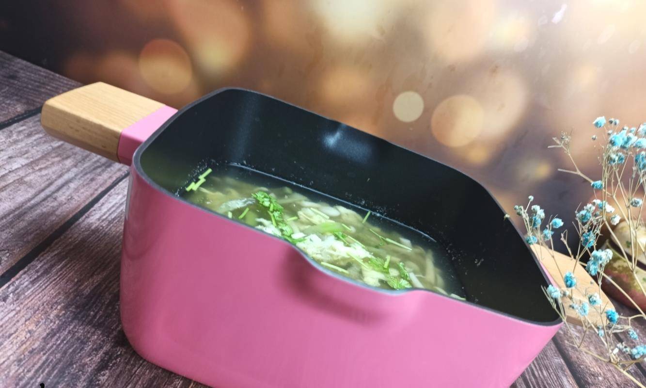 2种靓颜食材邂逅<strong></p>
<p>靓素</strong>，“素海鲜”巧遇“美人汁”，绝对鲜味担当