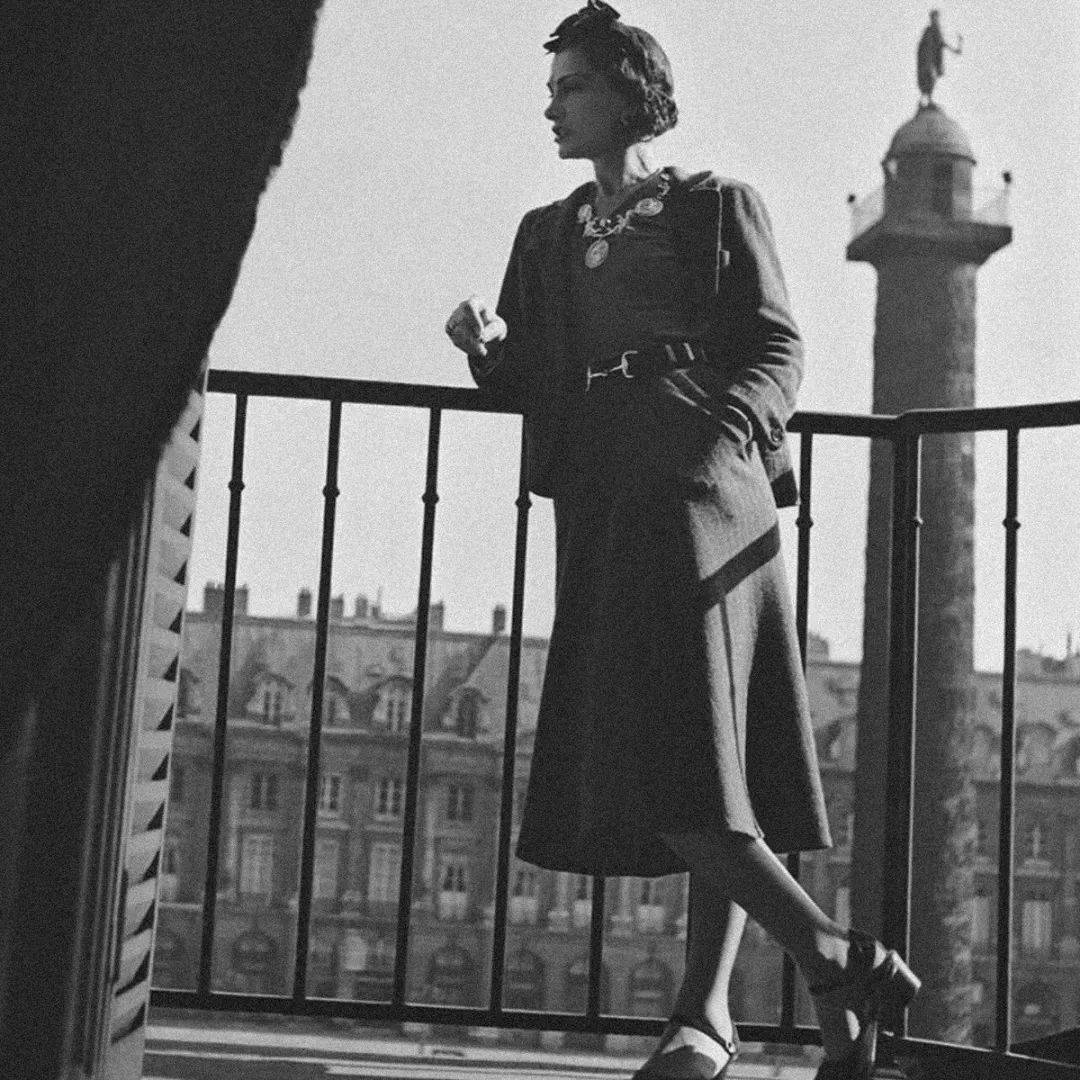 丝袜艳俗？巴黎女人：这样穿丝袜，分分钟解锁高级感～