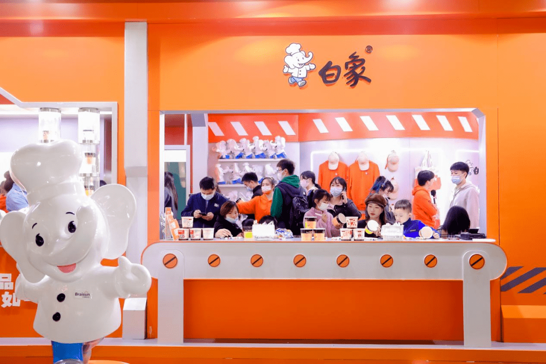 吃了25年的白象，开始搞事了