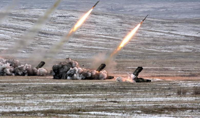 美国默许乌越境攻击俄本土，把俄逼到墙角，后果或承担不起