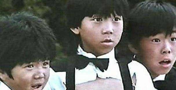 李连杰接班人：两度不听话，戴手铐脚镣为父奔丧，今成破亿票房导演