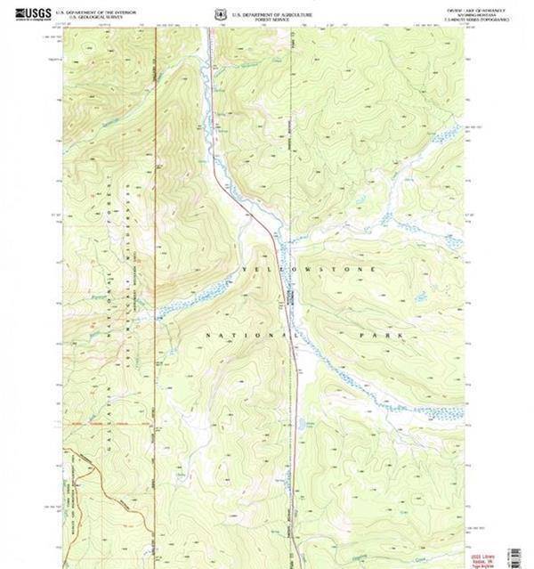 黄石公园关闭！雷暴引发1338英亩的大火，关闭了步道和营地