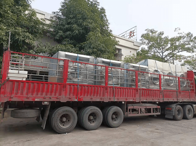 大型工业洗衣机价格,专业工业洗衣机厂家提供价格合理的设备!