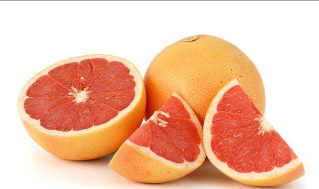 50万斤卖不动，批发价才2元？“贵族”水果烂大街，农民苦不堪言